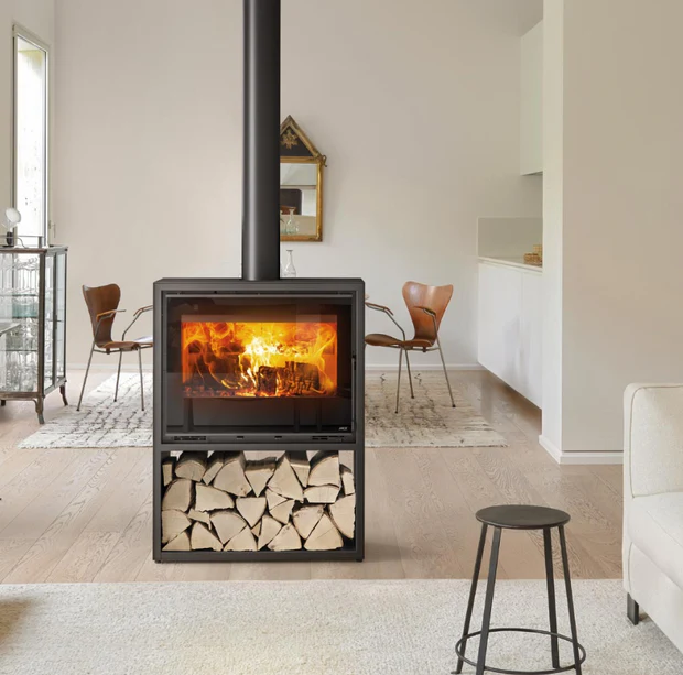 Stufa-a-Legna-MCZ-Steel-Case-60-In-Acciaio-Da-66-kW-